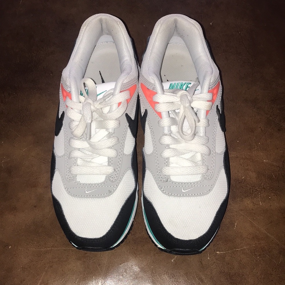 Nike Air Max correlate